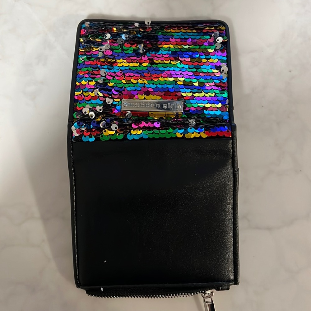 Madden Girl Sequin changing wallet